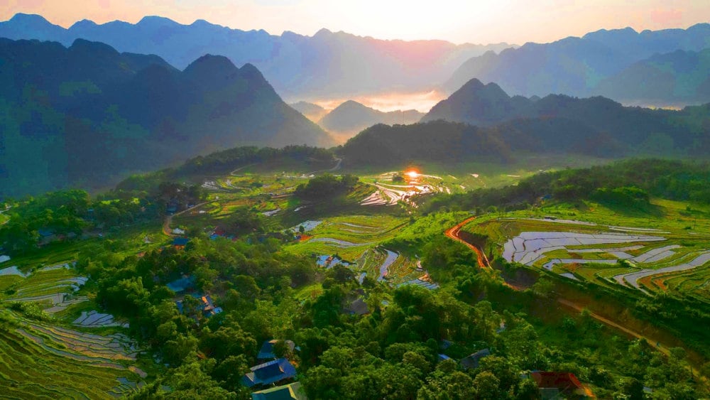 Bỏ phố về Pù Luông